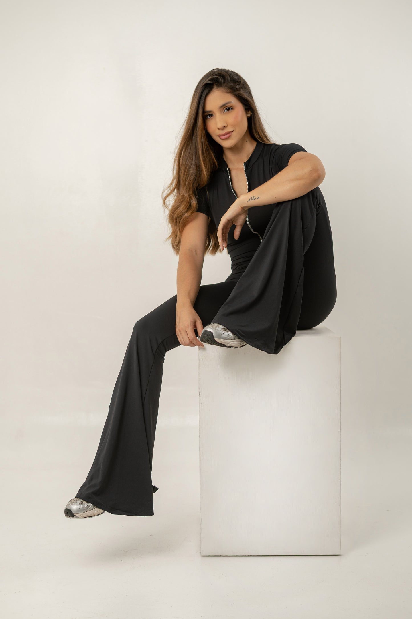 ENTERIZO LARGO CON CIERRE SERENITY BLACK