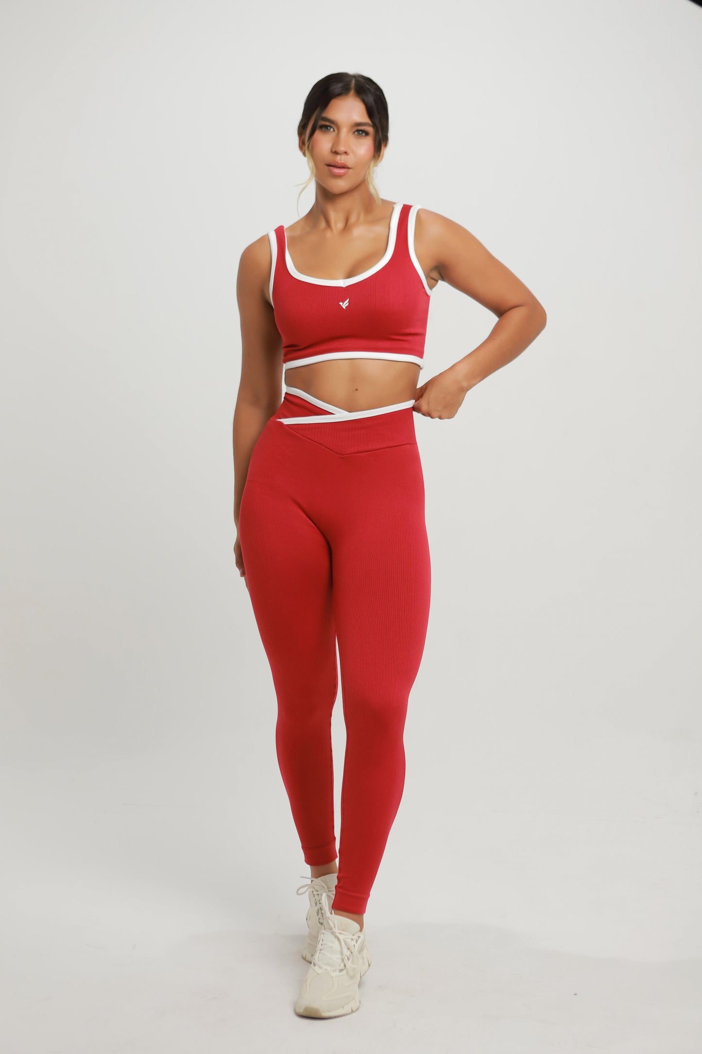 SET L+T CHERRY AURA COLLECTION
